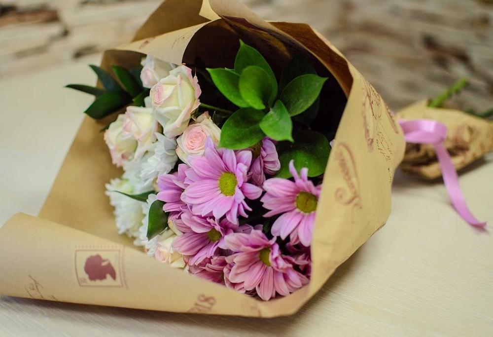 Букет цветов из: Розы и Хризантемы в Жуков