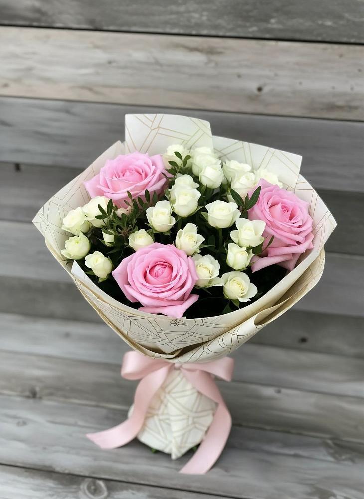 Букет цветов из: Розы в Жуков