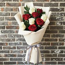 Букет цветов из:  Розы в Жуков