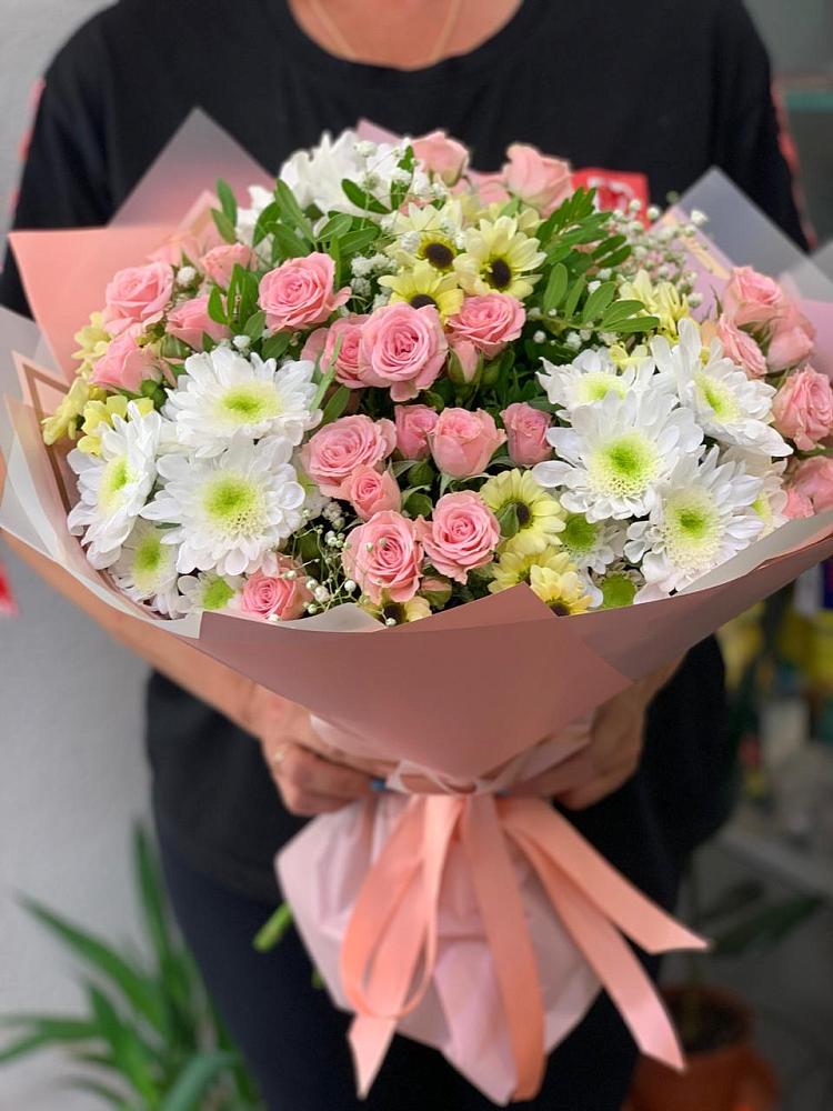 Букет цветов из: Розы и Хризантемы в Жуков