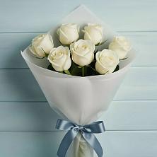 Букет 7 Белых роз Эдлесс Лав в Жуков