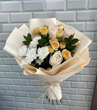 Букет цветов из:  Розы и Хризантемы в Жуков