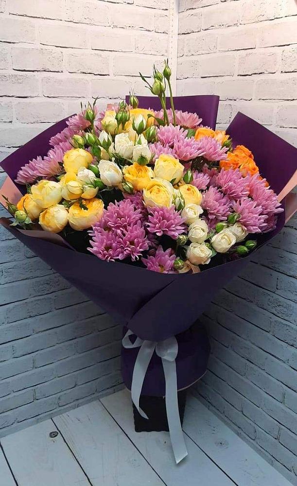 Букет цветов из: Хризантемы и Розы в Жуков