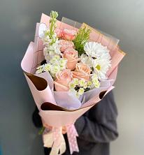 Букет цветов из:  Хризантемы и Розы в Жуков