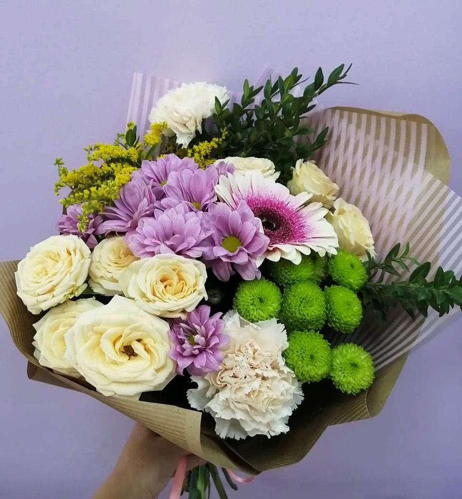 Букет цветов из: Хризантемы, Розы, Гвоздики и Герберы в Жуков