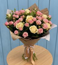Букет цветов из:  Розы #REPLACE_PRED# Жуков