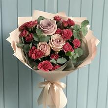 Букет цветов из:  Гвоздики и Розы #REPLACE_PRED# Жуков